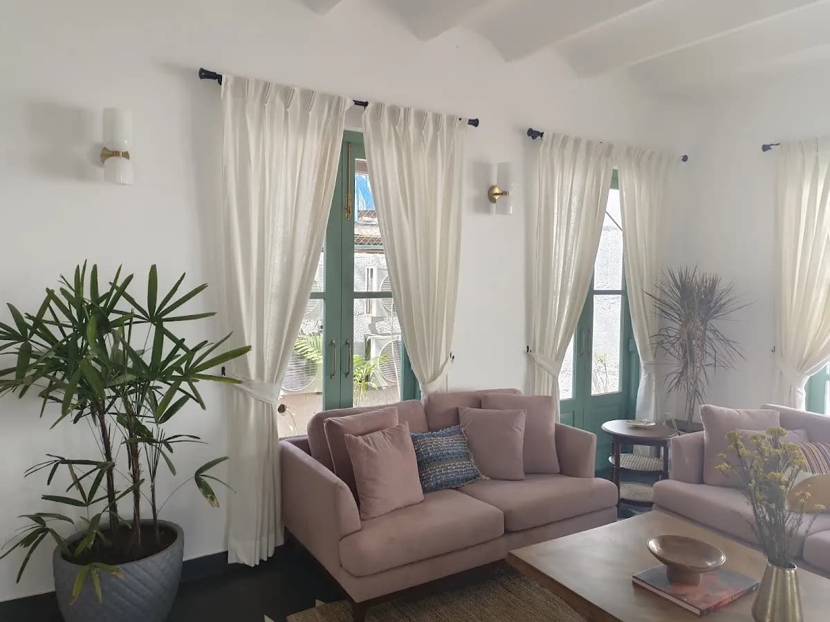 Sofas & Installation